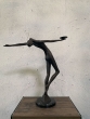 Bronzeskulptur "Balance 3" - modern auf Marmorsockel