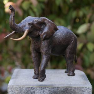 Bronzeskulptur Elefant auf Sockel