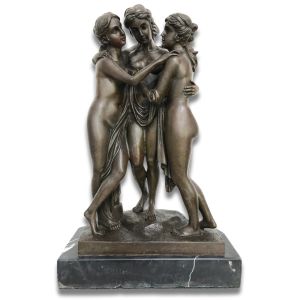 Frontansicht der Bronzefigur "Drei Grazien"