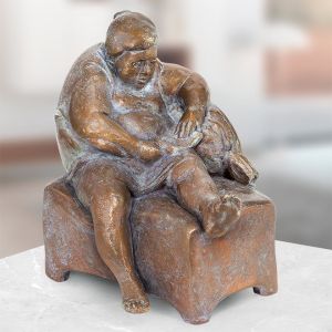 Edition Strassacker Bronzeskulptur "Die Lektüre" von Friedhelm Zilly - limitiert auf 99 Stück