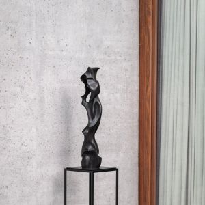 Bronzeskulptur Dance auf Säule