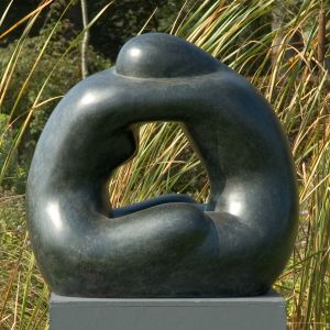 Bronzeskulptur "Samen" von Guy Buseyne