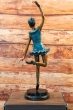 Bronzefigur Ballerina Amelie von hinten auf Marmorsockel 