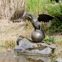 Bronzeskulptur "Drache Farina auf Kugel" als Wasserspeier