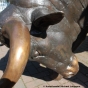 Bronzeskulptur Kopf vom Stier mit braun Patinierten Hörnern 