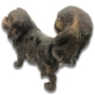 Rückansicht der Bronzefigur Pekinese