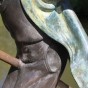 Bronzeskulptur "Junge Marlon auf Besen"