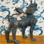 Rückansicht der Bronzeskulptur "Chinesische Fu-Hunde"