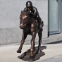 Bronzeskulptur "Jockey im Galopp"
