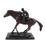 Bronzeskulptur "Jockey auf Pferd" auf Marmorsockel
