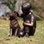 Bronzeskulptur "Junge Tobi mit Hund"