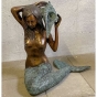 Bronzeskulptur "Sitzende Meerjungfrau, groß" als Wasserspeier