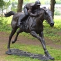 bronze_skulptur Rennpferd