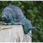 Bronzeskulptur "Herabkriechende Schnecke"