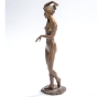 Seitenansicht der Bronzefigur "Kleine Ballerina"