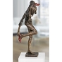 Bronzeskulptur moderne Frau auf Glassockel