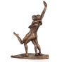 Frontansicht der Bronzefigur "Tango"