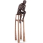 Einzelansicht der Bronzeskulptur "Die Denker im Set"