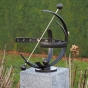 Bronzeskulptur "Moderne Sonnenuhr"