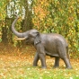 Großer Elefant aus Bronze
