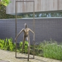 Bronzeskulptur "Into freedom" von Guy Buseyne