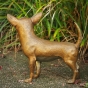 Bronzeskulptur Stehender Chihuahua Hund von hinten