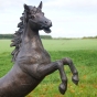 Bronzeskulptur "Springendes Pferd"