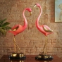 Bronzeskulptur Zwei Flamingos auf einem Tisch