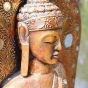 Sitzender Buddha auf Thron - Einzelstück - Holz