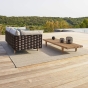 Dedon 2er Sofa mit Tisch auf Terrasse
