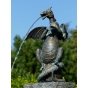 Bronzefigur eines Drachens auf Weltkugel aus Steinsäule