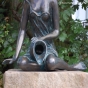 mädchen mit Füllhorn 88429  Rottenecker-Bronzekunst