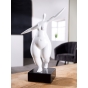 Skulptur "Lady" auf Marmorsockel
