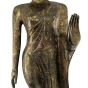 Nahansicht der Abhaya-Mudra Buddhafigur aus Holz 113cm
