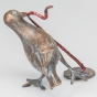 Edition Strassacker Bronzeskulptur "Vogel mit Wurm"
