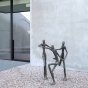 Bronzeskulptur "To Enjoy" von Ann Vrielinck