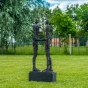 Bronzeskulptur "To Greet" von Ann Vrielinck