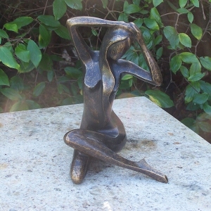 Bronzeskulptur "Junge Katrina klein" Aktfigur
