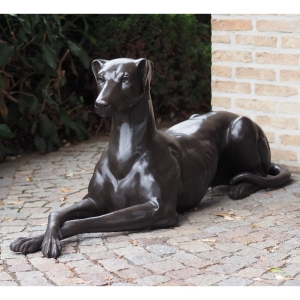 Bronzeskulptur "Lebensgroßer Windhund liegend" modern
