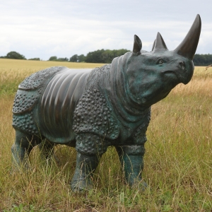 Bronzeskulptur "Nashorn, lebensgroß"