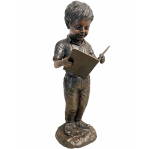 Bronzeskulptur "Lesender Junge"