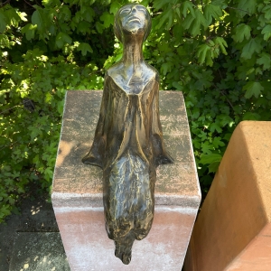 Bronzeskulptur "Sternenguckerin"
