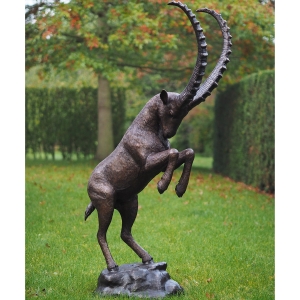 bronzefigur steinbock