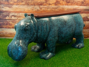 Bronzeskulptur Nilpferd Bank mit grüner Patina