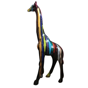 Skulptur "Giraffe" aus Kunstharz