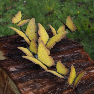 Skulptur "Gelbe Schmetterlinge"