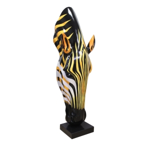 Skulptur "Zebrakopf" auf Marmor