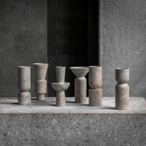Vase "Totem Vase" von Tatiana Queiroz