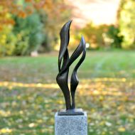 bronzefigur liebespaar abstrakt