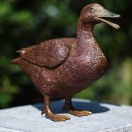 Bronzeskulptur Stehende Ente auf Säule 